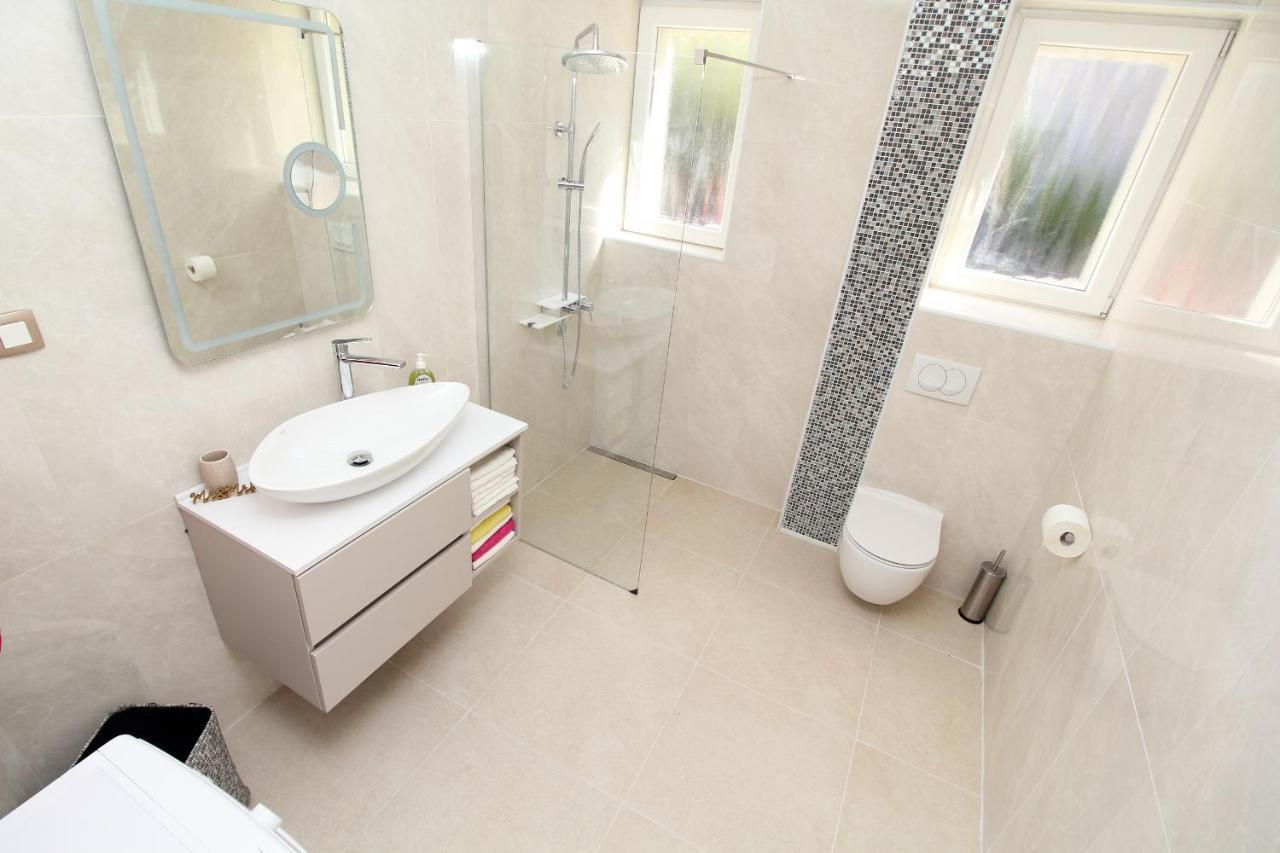 Apartmani Kike Makarska Exterior photo