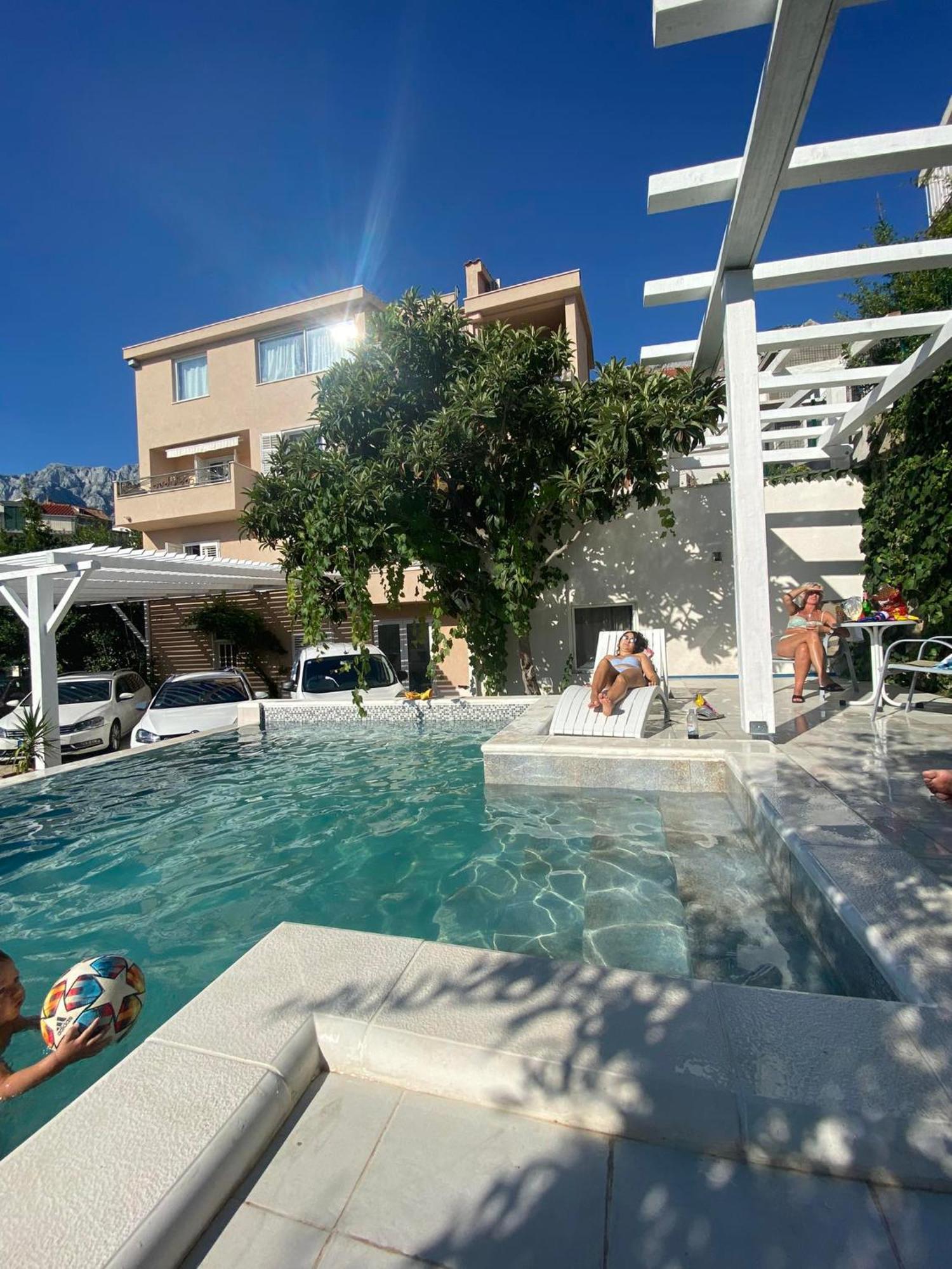 Apartmani Kike Makarska Exterior photo